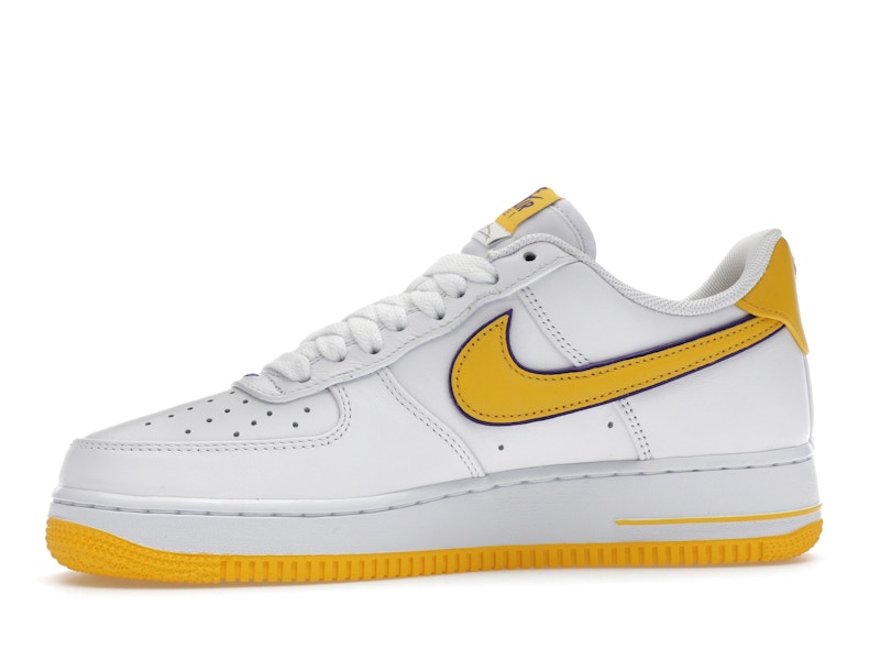 Nike Air Force 1 Low Kobe Bryant Lakers Home, vista a 360 gradi 18 di 36