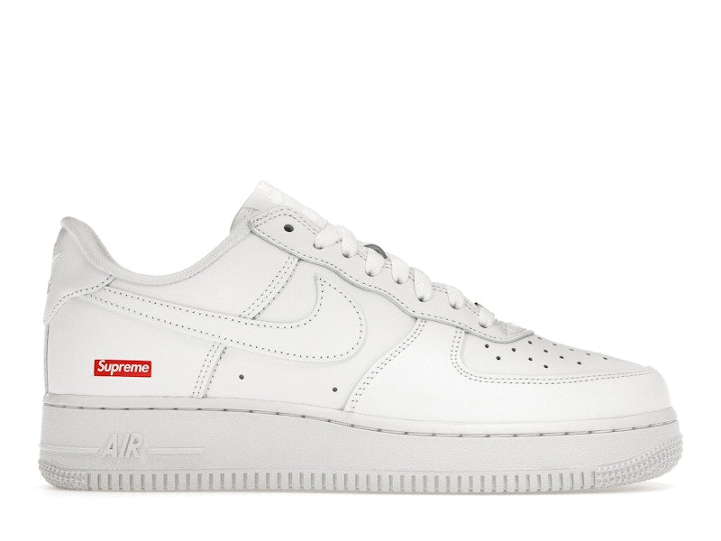 Nike Air Force 1 Low Supreme Box Logo White, vista a 360 gradi 1 di 36