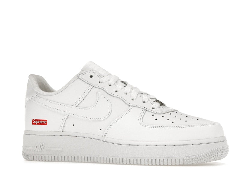 Nike Air Force 1 Low Supreme Box Logo White, vista a 360 gradi 3 di 36