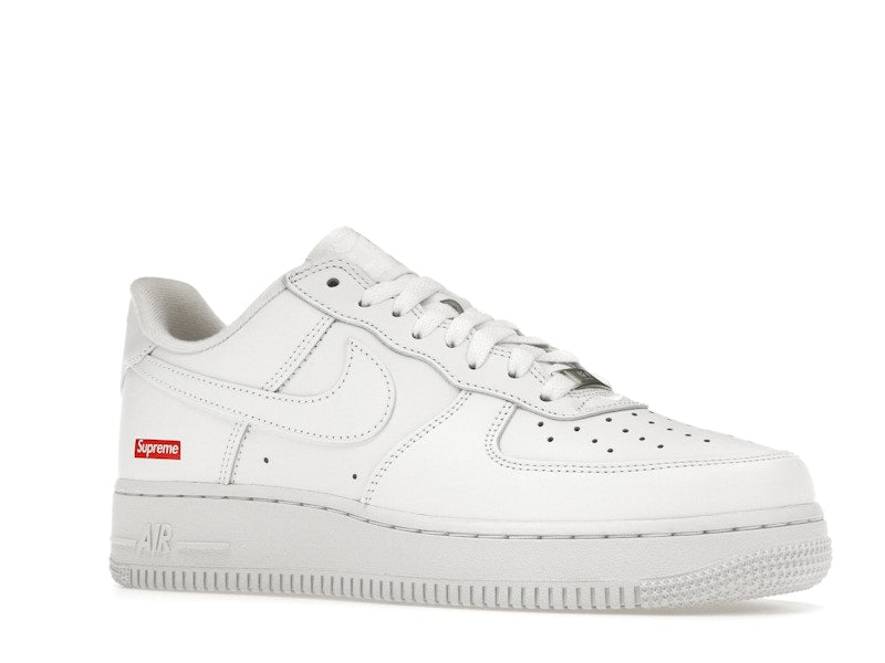 Nike Air Force 1 Low Supreme Box Logo White, vista a 360 gradi 4 di 36