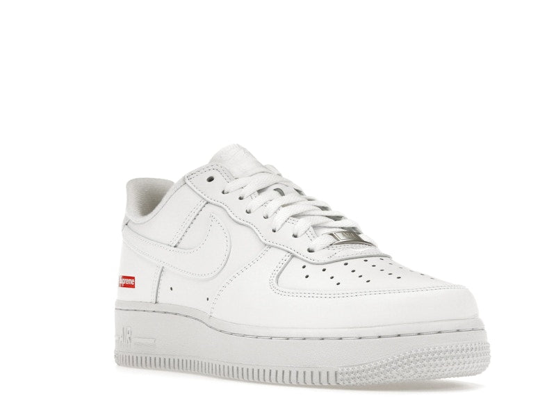 Nike Air Force 1 Low Supreme Box Logo White, vista a 360 gradi 6 di 36