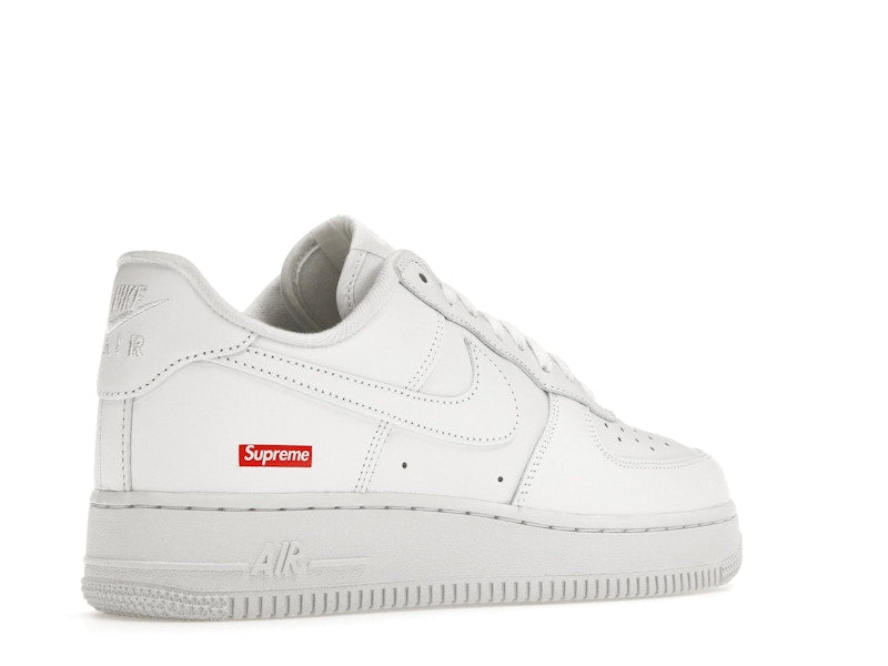 Nike Air Force 1 Low Supreme Box Logo White, vista a 360 gradi 33 di 36