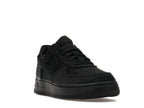 Nike Air Force 1 Low Valentines Day Triple Black (2026), vista a 360 gradi 7 di 36