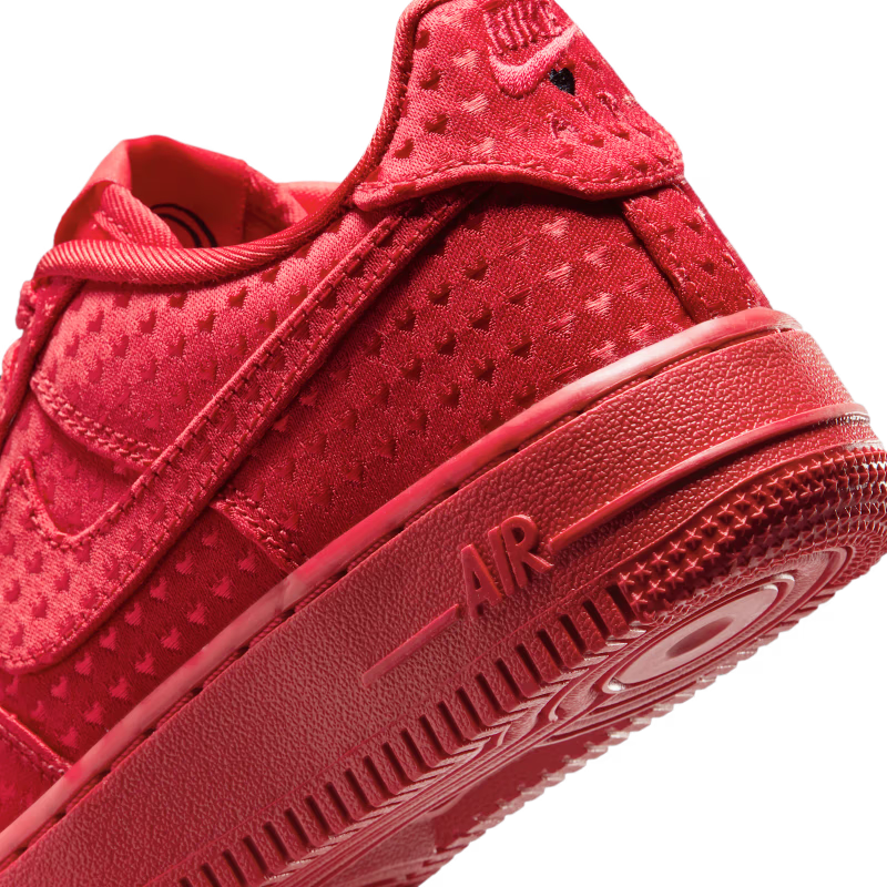 Nike Air Force 1 Low Valentines Day University Red (2026) (GS) - vue detail 2