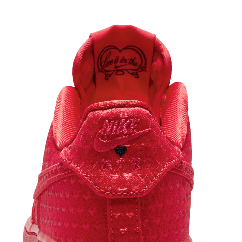 Nike Air Force 1 Low Valentines Day University Red (2026) (GS) - vue alternative P