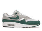 Nike Air Max 1 Anniversary Green (2020), vista a 360 gradi 2 di 36