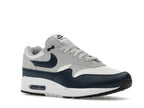 Nike Air Max 1 Essential Summit White Armory Navy, vista a 360 gradi 5 di 36
