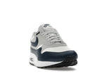 Nike Air Max 1 Essential Summit White Armory Navy, vista a 360 gradi 8 di 36
