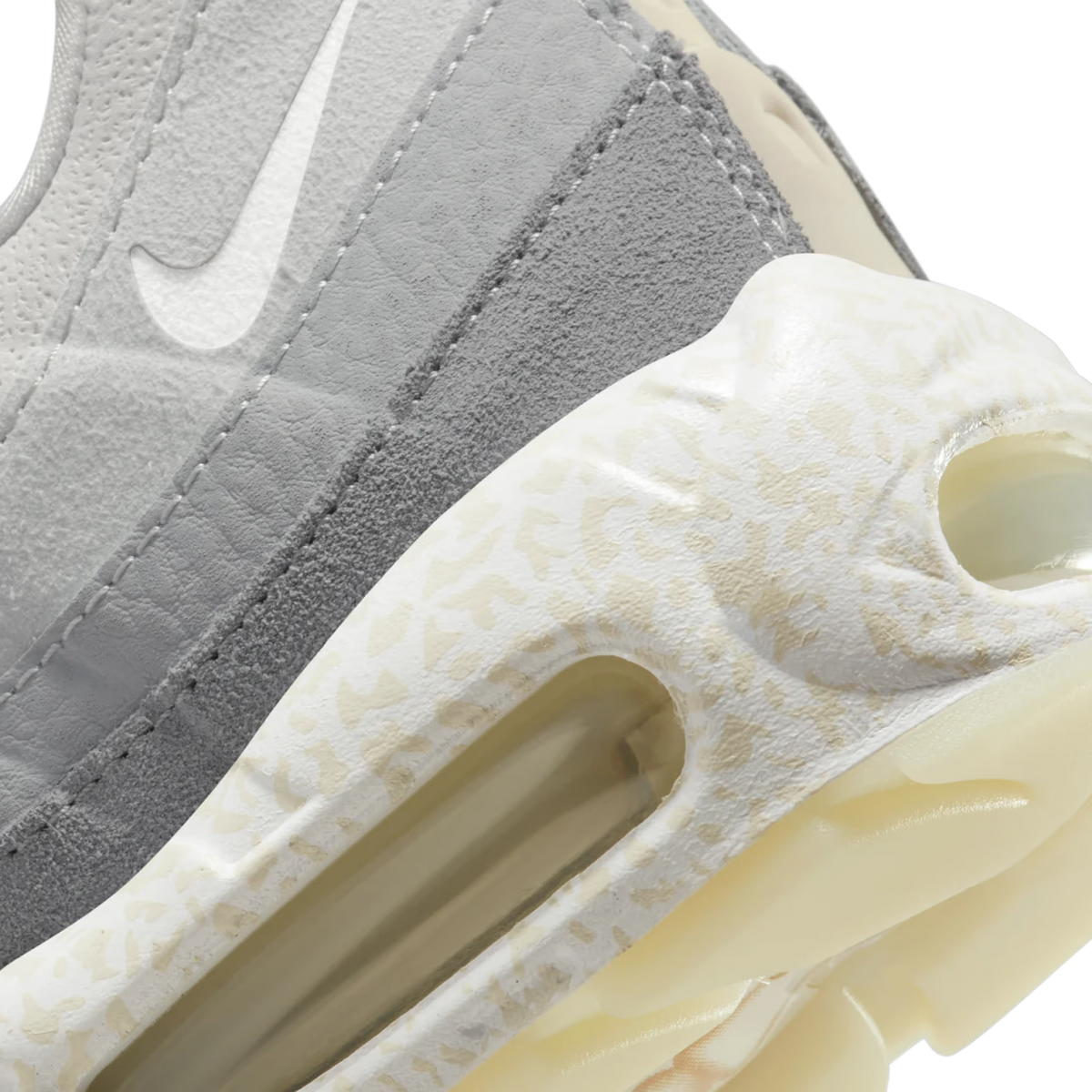 Nike Air Max 95 Light Bone GID - vue detail 2