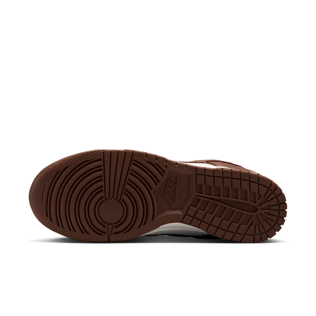 Nike Dunk Low Embossed Baroque Sail Fauna Brown (Women's) - vue semelle