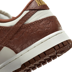 Nike Dunk Low Embossed Baroque Sail Fauna Brown (Women's) - vue detail 2