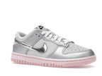 Nike Dunk Low Lx Metallic Silver Pink Foam, vista a 360 gradi 4 di 36