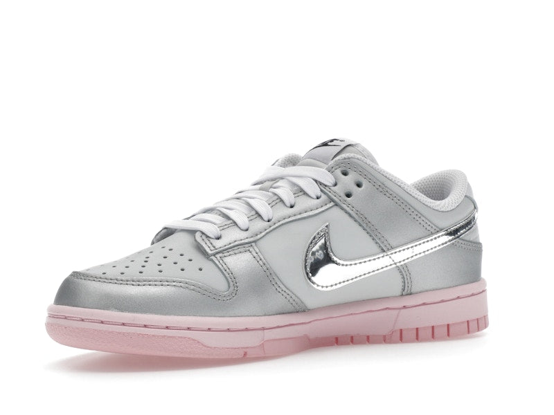 Nike Dunk Low Lx Metallic Silver Pink Foam, vista a 360 gradi 16 di 36
