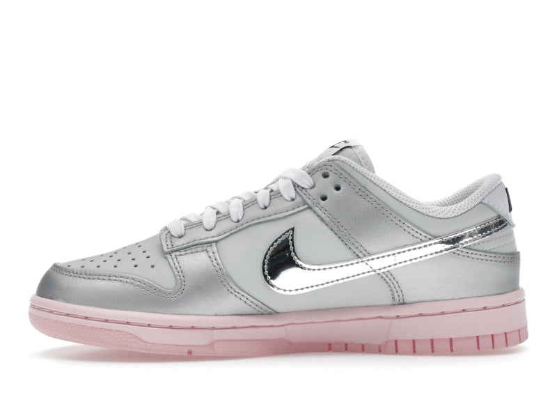 Nike Dunk Low Lx Metallic Silver Pink Foam, vista a 360 gradi 19 di 36
