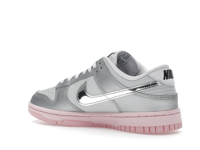 Nike Dunk Low Lx Metallic Silver Pink Foam, vista a 360 gradi 23 di 36
