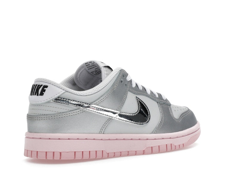 Nike Dunk Low Lx Metallic Silver Pink Foam, vista a 360 gradi 33 di 36