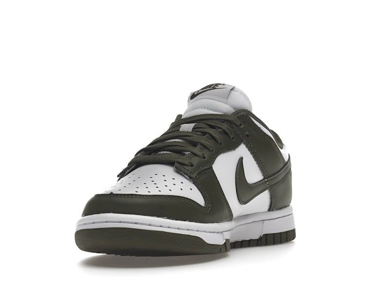 Nike Dunk Low Medium Olive (W), vista a 360 gradi 13 di 36