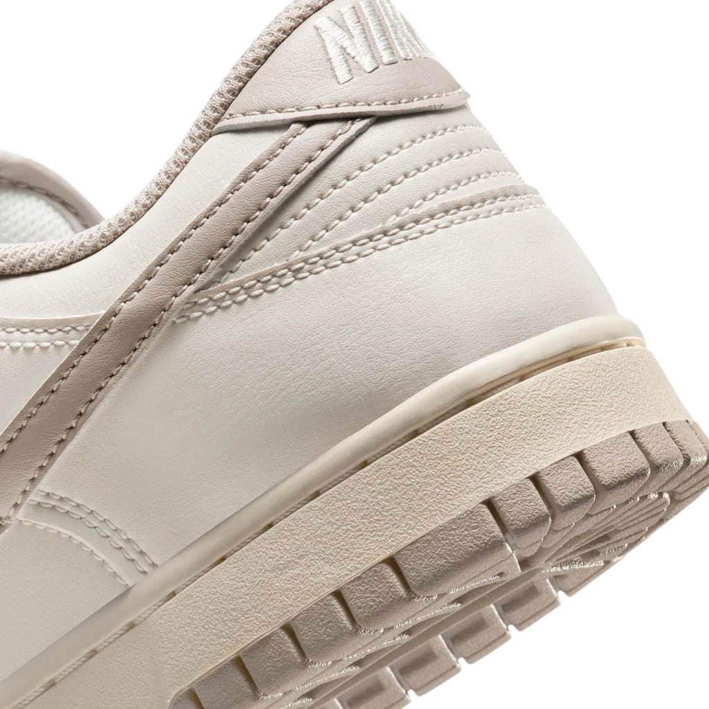 Nike Dunk Low Retro Soft Pearl Cream - vue detail 2