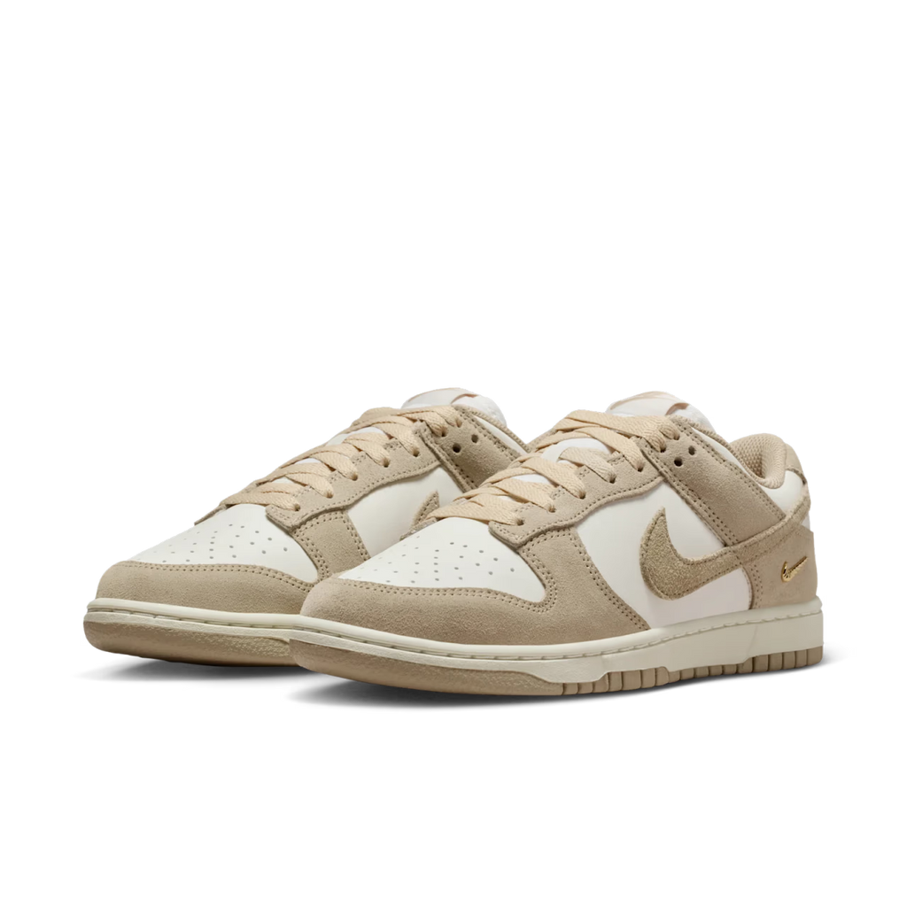 Nike Dunk Low Sail Metallic Gold Linen (Women's) - vue paire