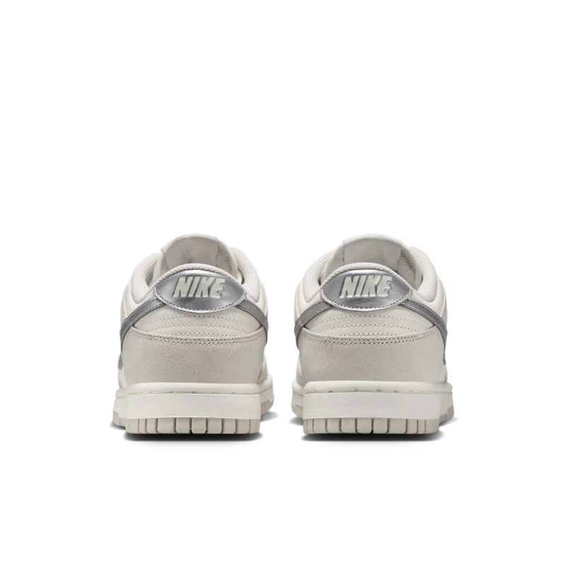Nike Dunk Low Silver Swoosh (Women's) - vue arriere