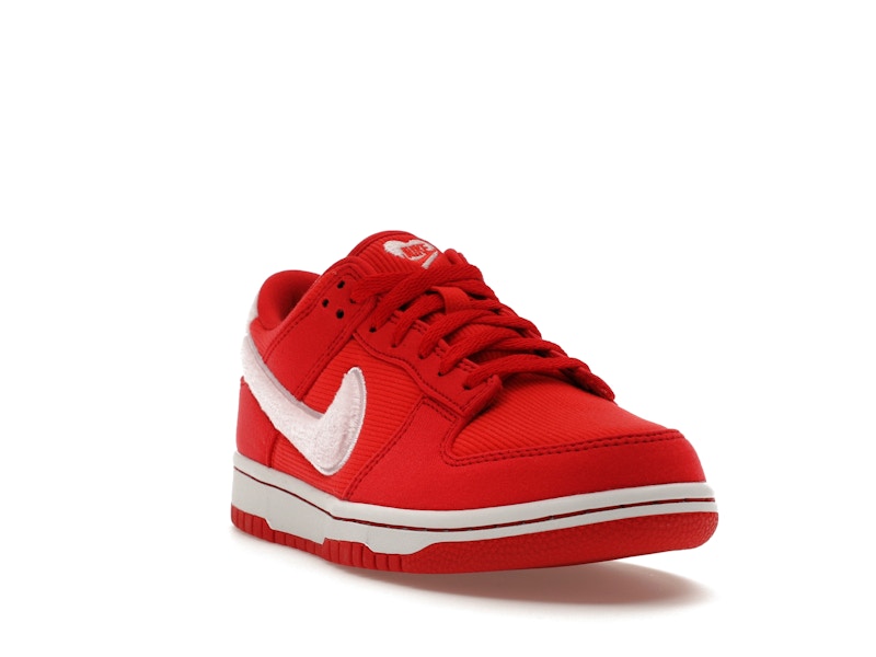 Nike Dunk Low Valentines Day (2024) (GS), vista a 360 gradi 7 di 36
