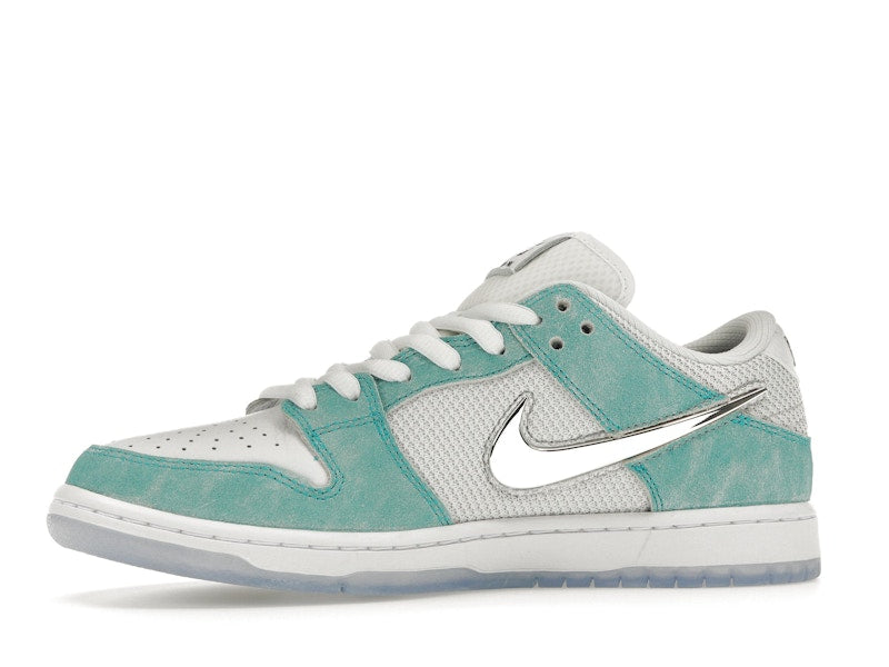Nike SB Dunk Low April Skateboards, vista a 360 gradi 17 di 36