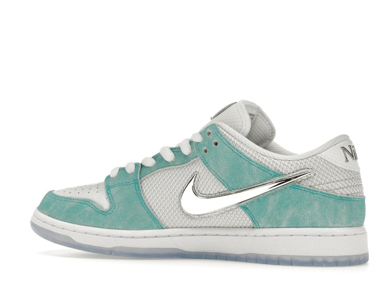 Nike SB Dunk Low April Skateboards, vista a 360 gradi 21 di 36