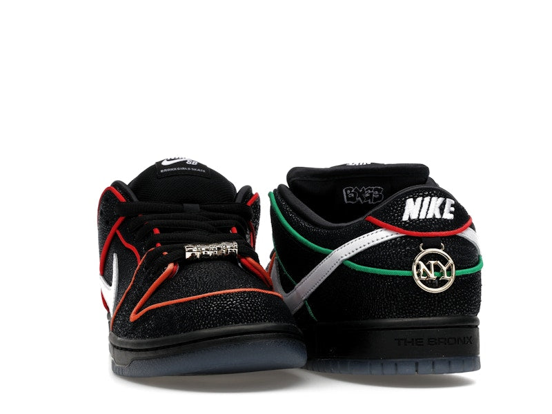 Nike SB Dunk Low Bronx Girls Skate, vista a 360 gradi 9 di 36