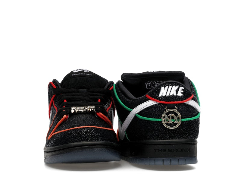 Nike SB Dunk Low Bronx Girls Skate, vista a 360 gradi 10 di 36