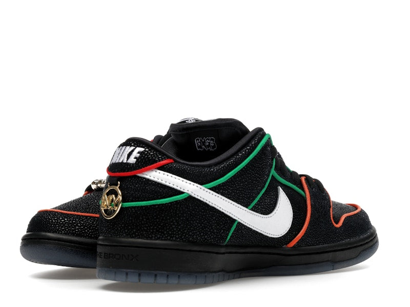 Nike SB Dunk Low Bronx Girls Skate, vista a 360 gradi 15 di 36