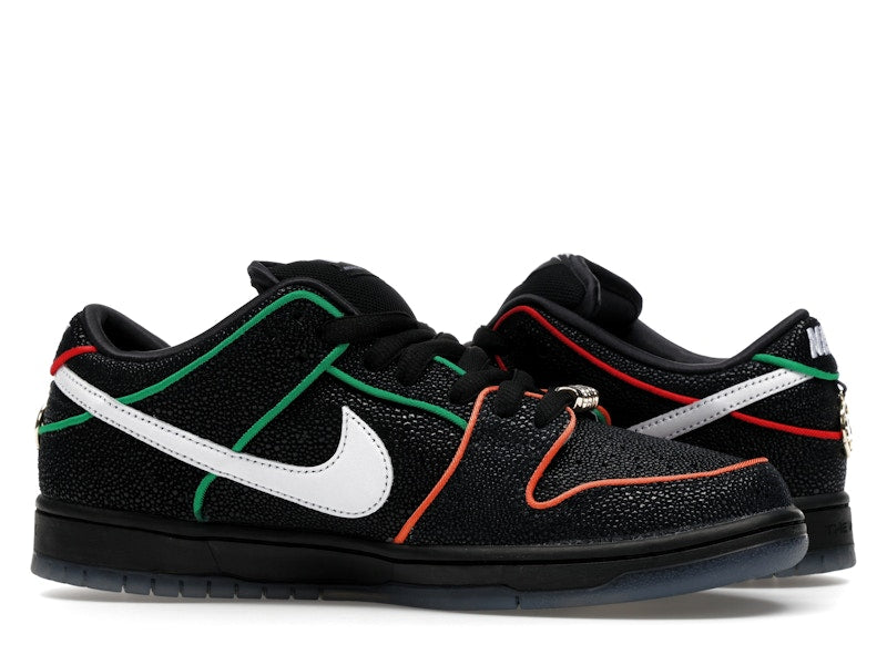 Nike SB Dunk Low Bronx Girls Skate, vista a 360 gradi 21 di 36