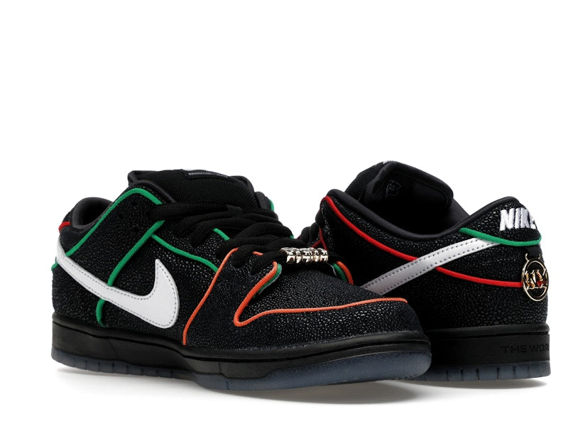Nike SB Dunk Low Bronx Girls Skate, vista a 360 gradi 24 di 36