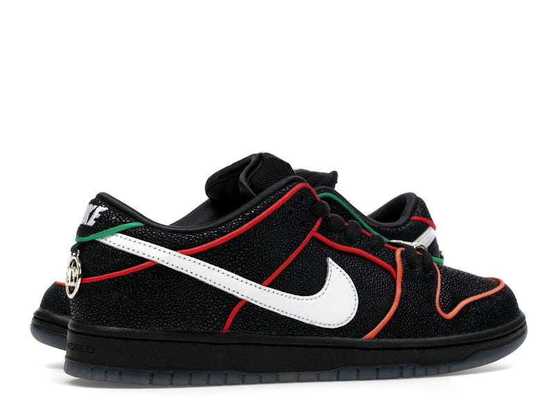 Nike SB Dunk Low Bronx Girls Skate, vista a 360 gradi 35 di 36
