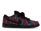 Nike SB Dunk Low Nardwuar, vista a 360 gradi 2 di 36