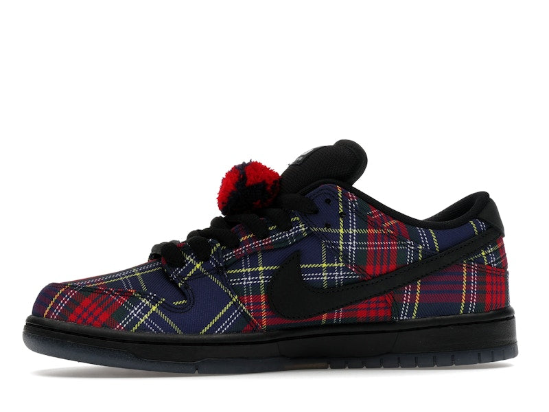Nike SB Dunk Low Nardwuar, vista a 360 gradi 18 di 36