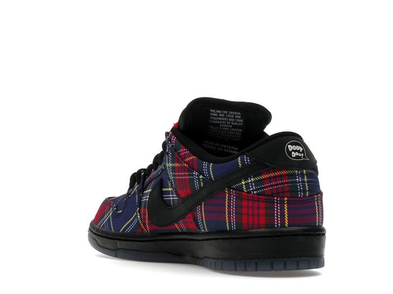 Nike SB Dunk Low Nardwuar, vista a 360 gradi 25 di 36