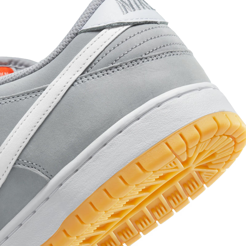 Nike SB Dunk Low Pro ISO Orange Label Wolf Grey Gum - vue detail 2