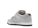Nike SB Dunk Low Pro QS Kirkland Signature, vista a 360 gradi 24 di 36