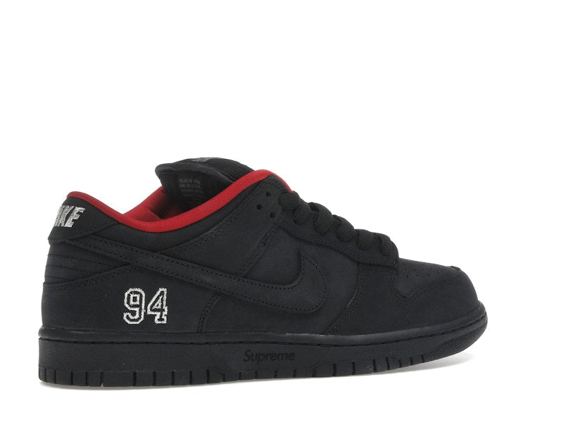 Nike SB Dunk Low Supreme 94 Black, vista a 360 gradi 34 di 36