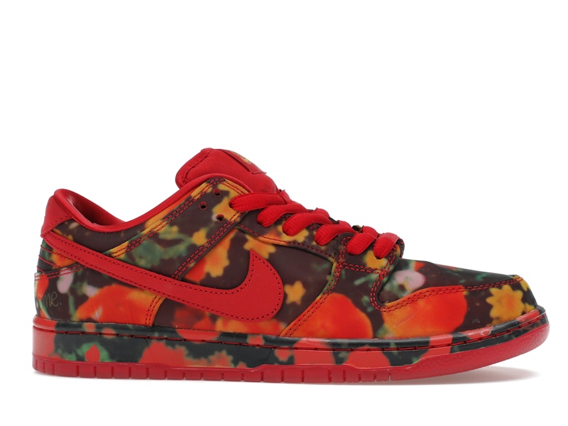 Nike SB Dunk Low The Wizard Of Oz Poppy Field, vista a 360 gradi 2 di 36