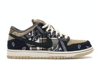 Nike SB Dunk Low Travis Scott, vista a 360 gradi 1 di 36