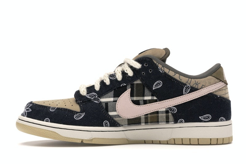 Nike SB Dunk Low Travis Scott, vista a 360 gradi 19 di 36