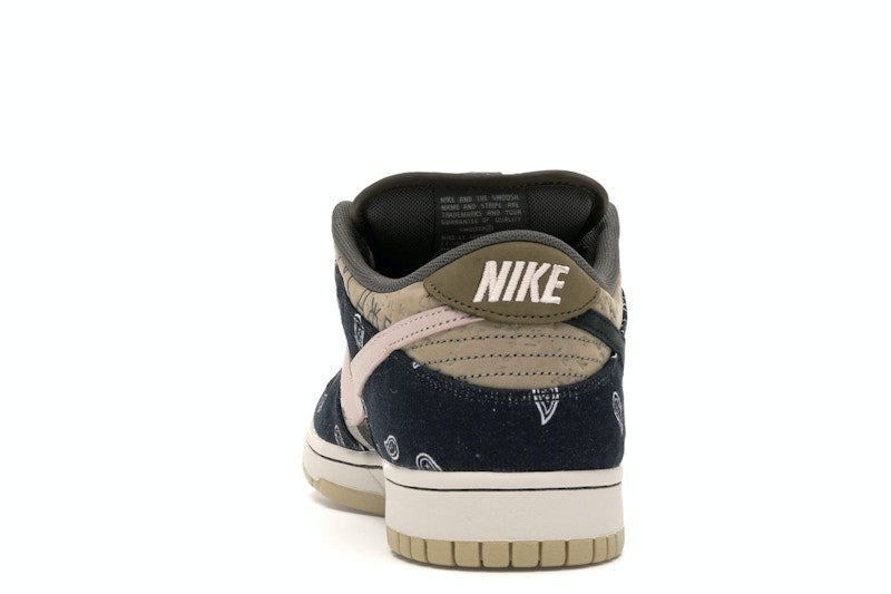 Nike SB Dunk Low Travis Scott, vista a 360 gradi 27 di 36