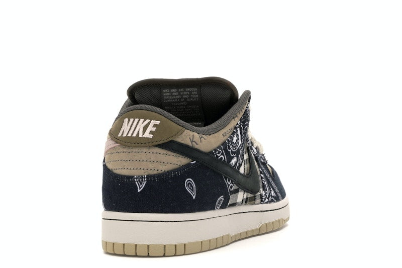 Nike SB Dunk Low Travis Scott, vista a 360 gradi 30 di 36