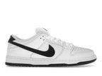 Nike SB Dunk Low White Black, vista a 360 gradi 1 di 36