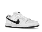 Nike SB Dunk Low White Black, vista a 360 gradi 4 di 36