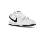 Nike SB Dunk Low White Black, vista a 360 gradi 6 di 36