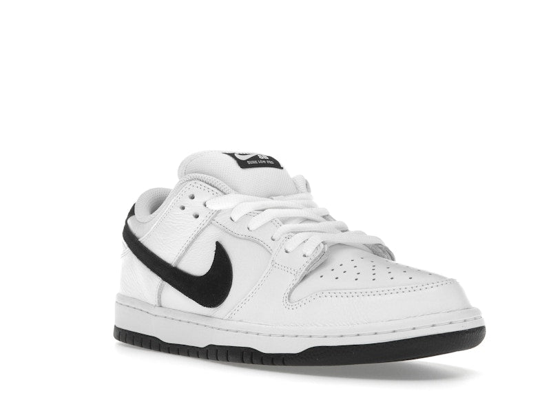 Nike SB Dunk Low White Black, vista a 360 gradi 6 di 36