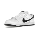 Nike SB Dunk Low White Black, vista a 360 gradi 15 di 36