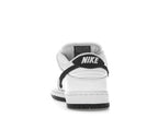 Nike SB Dunk Low White Black, vista a 360 gradi 27 di 36